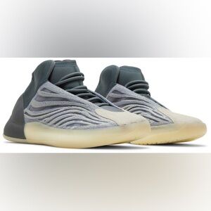 Yeezy Quantum 'Mono Carbon' men’s size 5 new with box